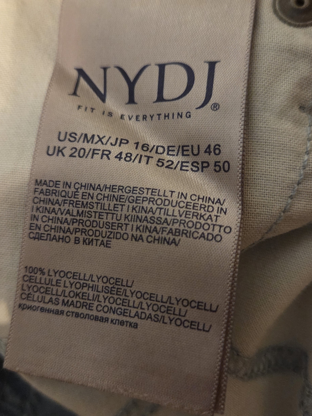 Brand New- NYDJ Relaxed Straight Light Blue with stripes 100% Lyocell Jeans - Picture 7 of 12